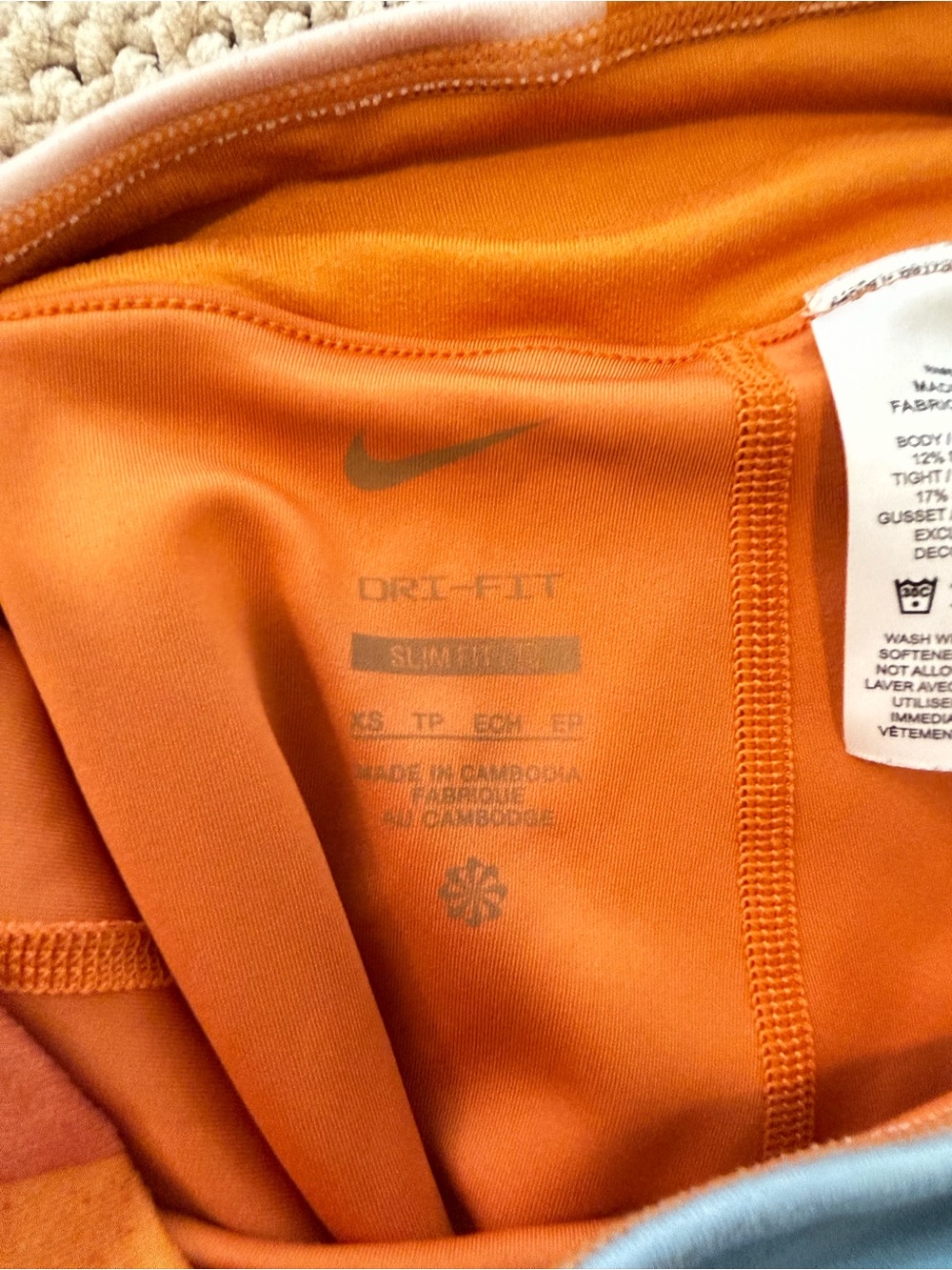 Nike Women’s Pink Blue Orange Abstract Print Skort - Picture 3 of 6